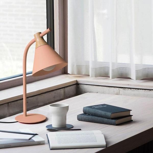 Ariel Desk Lamp